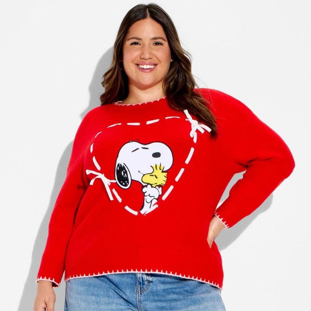 33 Degrees - Women's Snoopy and Woodstock Heart Graphic Pullove Red